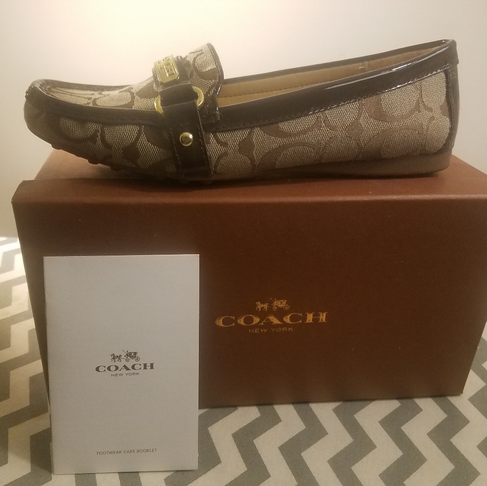 Women's Coach shoe loafers